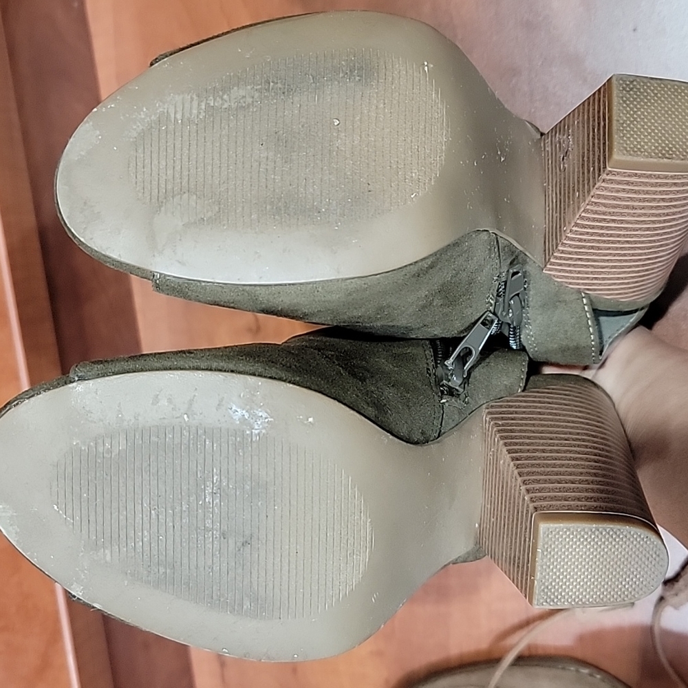 Torrie Olive Booties - Picture 6 of 7